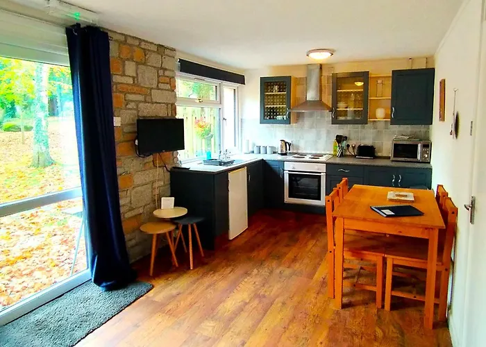 Painters Cottage 2-Bed Chalet Nr St Ives & Hayle