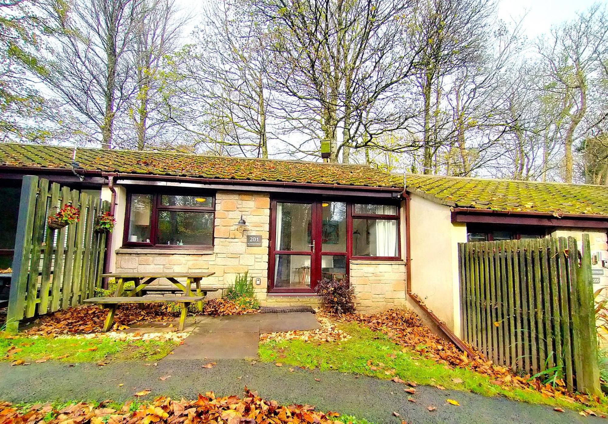 Painters 2-bed Nr & Hayle *